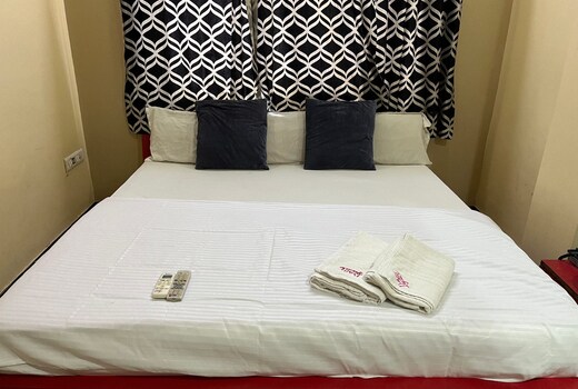 Ujjain Hotel Apple Palce By Reverie