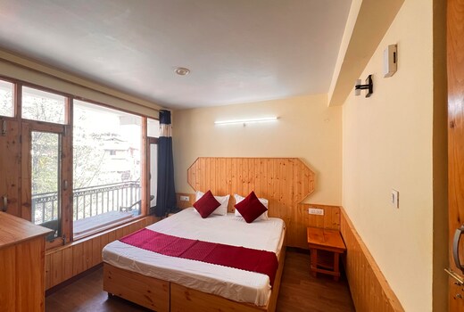 Manu Mandala Home Stay with Balcony Manali