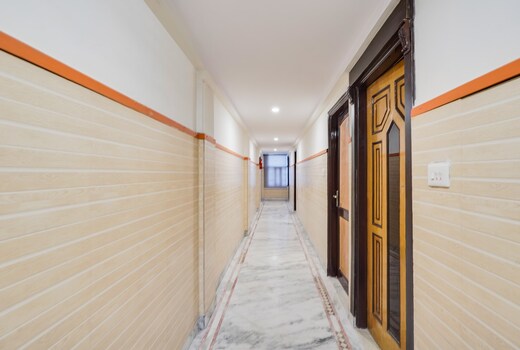 HOTEL O 4 SQUARE A LUXURY ROOMS NEAR RDC MAIN MARKET
