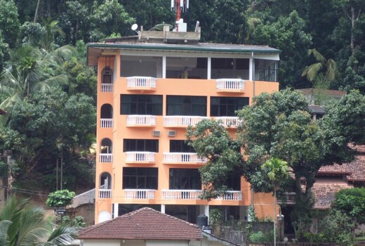 Majestic Tourist Hotel