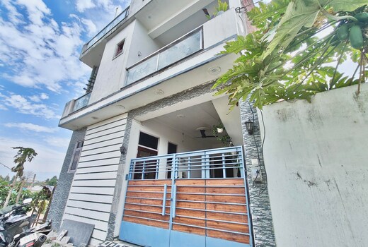Dixon homestay