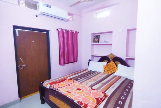 hotel r residency