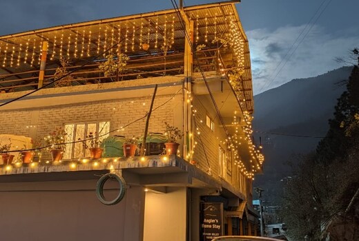 ANGLERS HOME STAY
