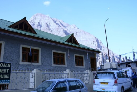 Trojan Guest House Tabo