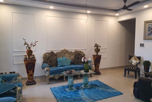 LILAC ROOM