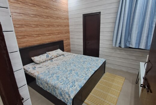 Vrindavan Gharonda HOME Stay