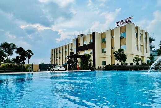 DIVINE HOTEL AND RESORTS