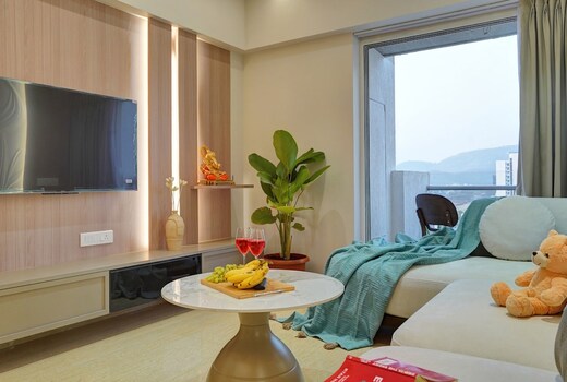 The White House luxury stay