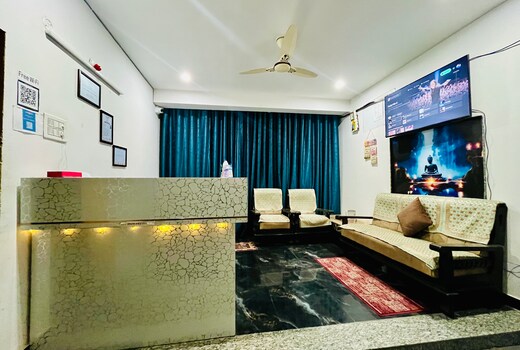AVR Motel