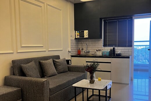 Pied a Terre House