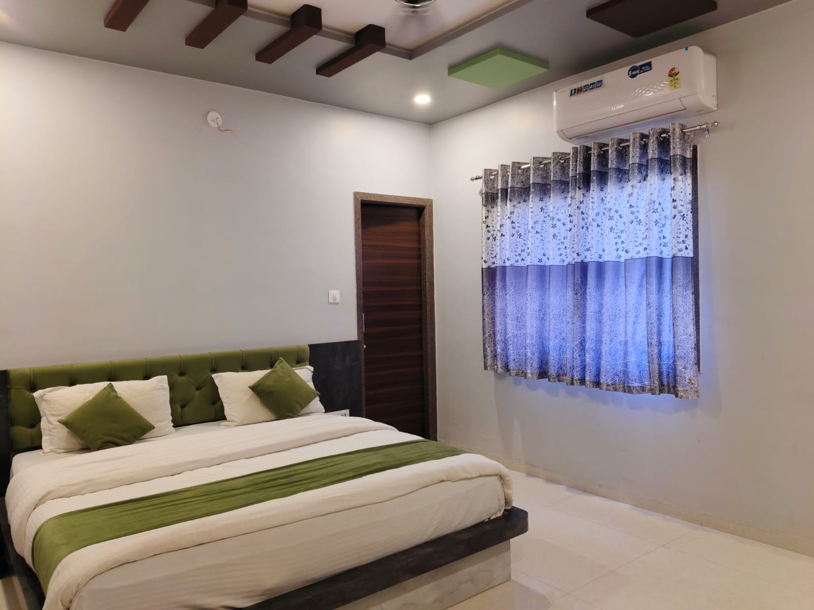 Hotel Indrayani