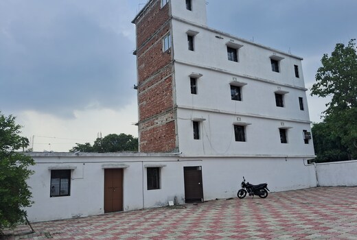 Hotel nirmal