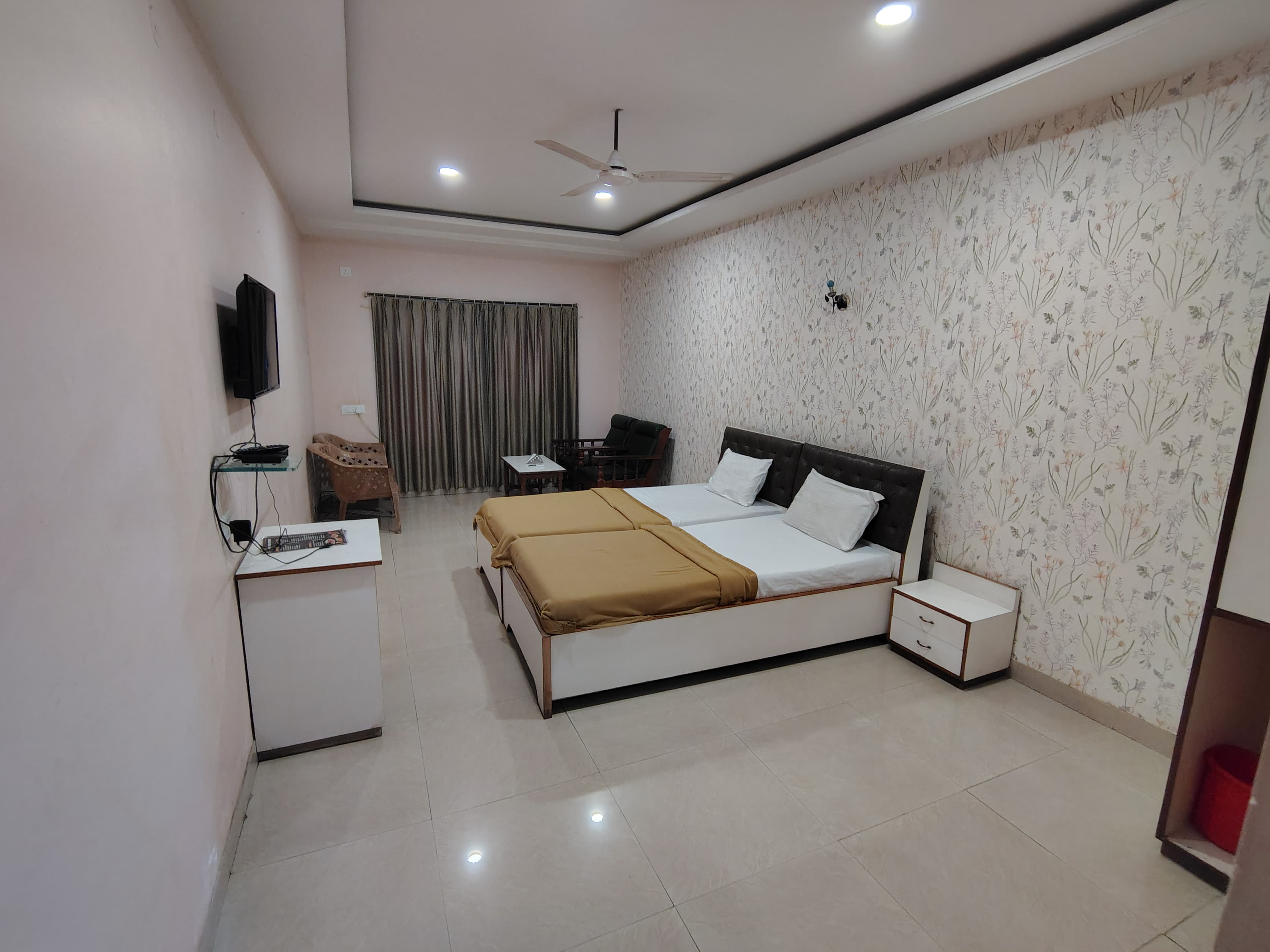 Hotel Gagan Palace