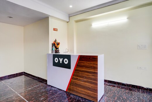 OYO 823774 Sai Hotel