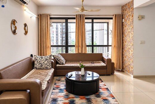 Luxury 3 BHK furnished flat in Sayajigunj Vadodara