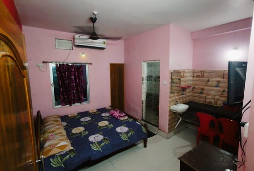 Gopal Bhawan.