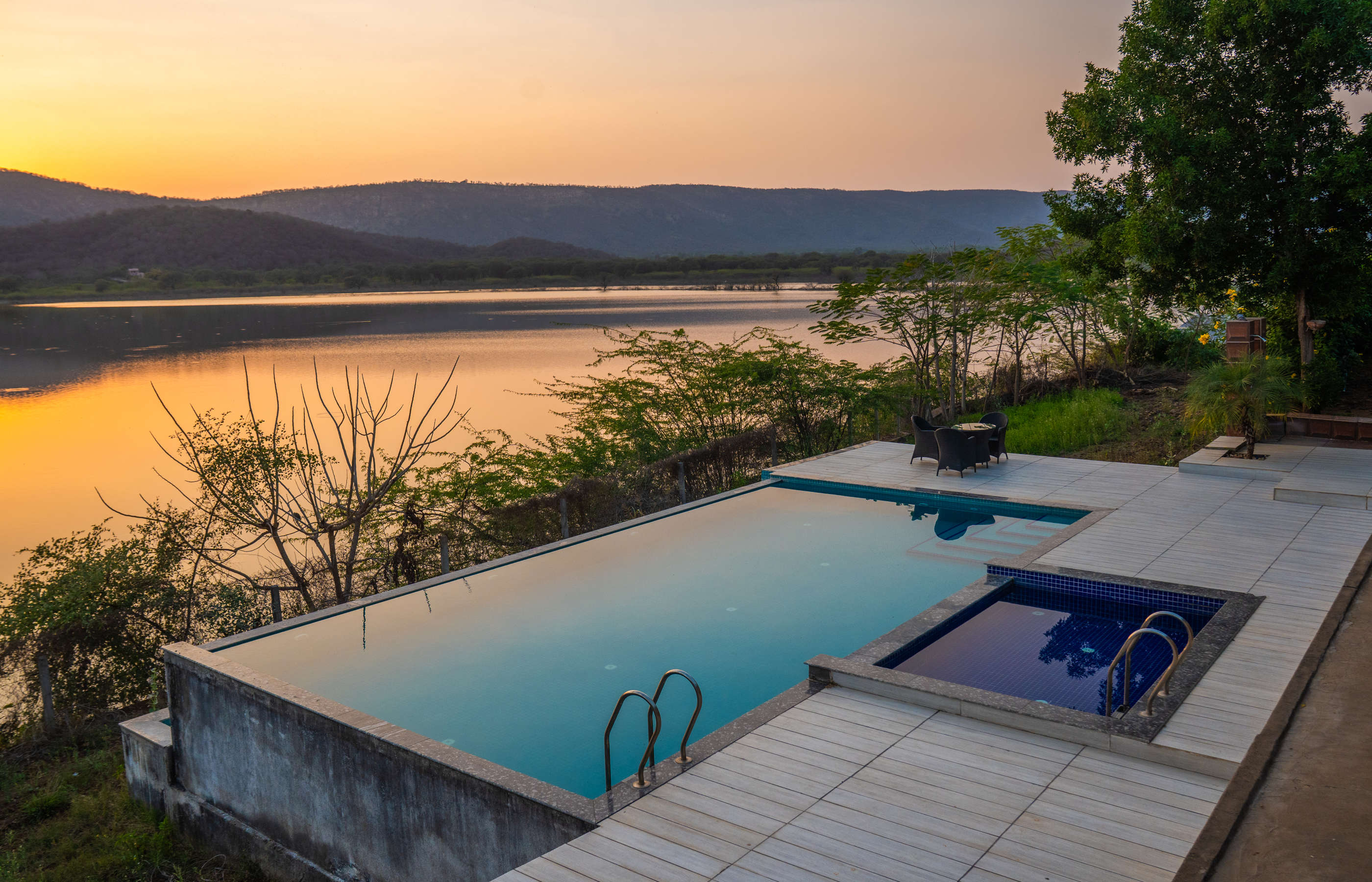 Neelkanth Forest Retreat