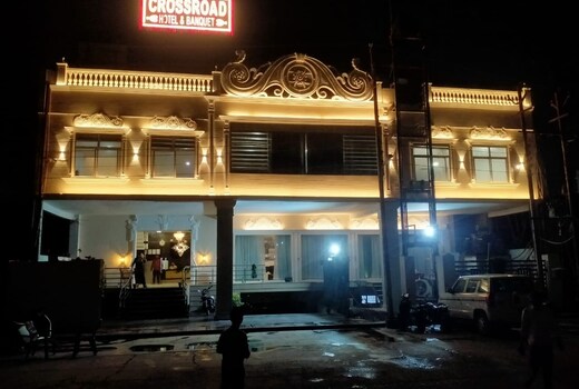 Hotel Crossroad