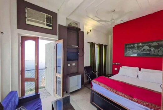 LEELA GUEST HOUSE