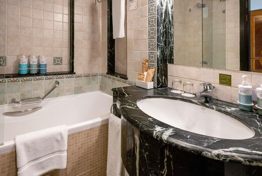 Novotel Bahrain Al Dana Resort