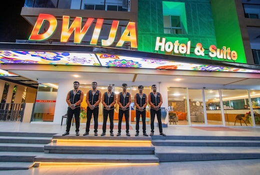 Dwija Hotel & Suite