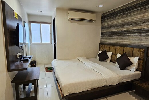 Hotel A Seven