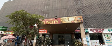 Hotel Suncity Ichhapore