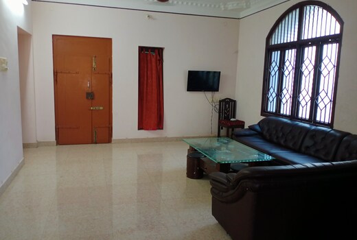 Service Apartment 07