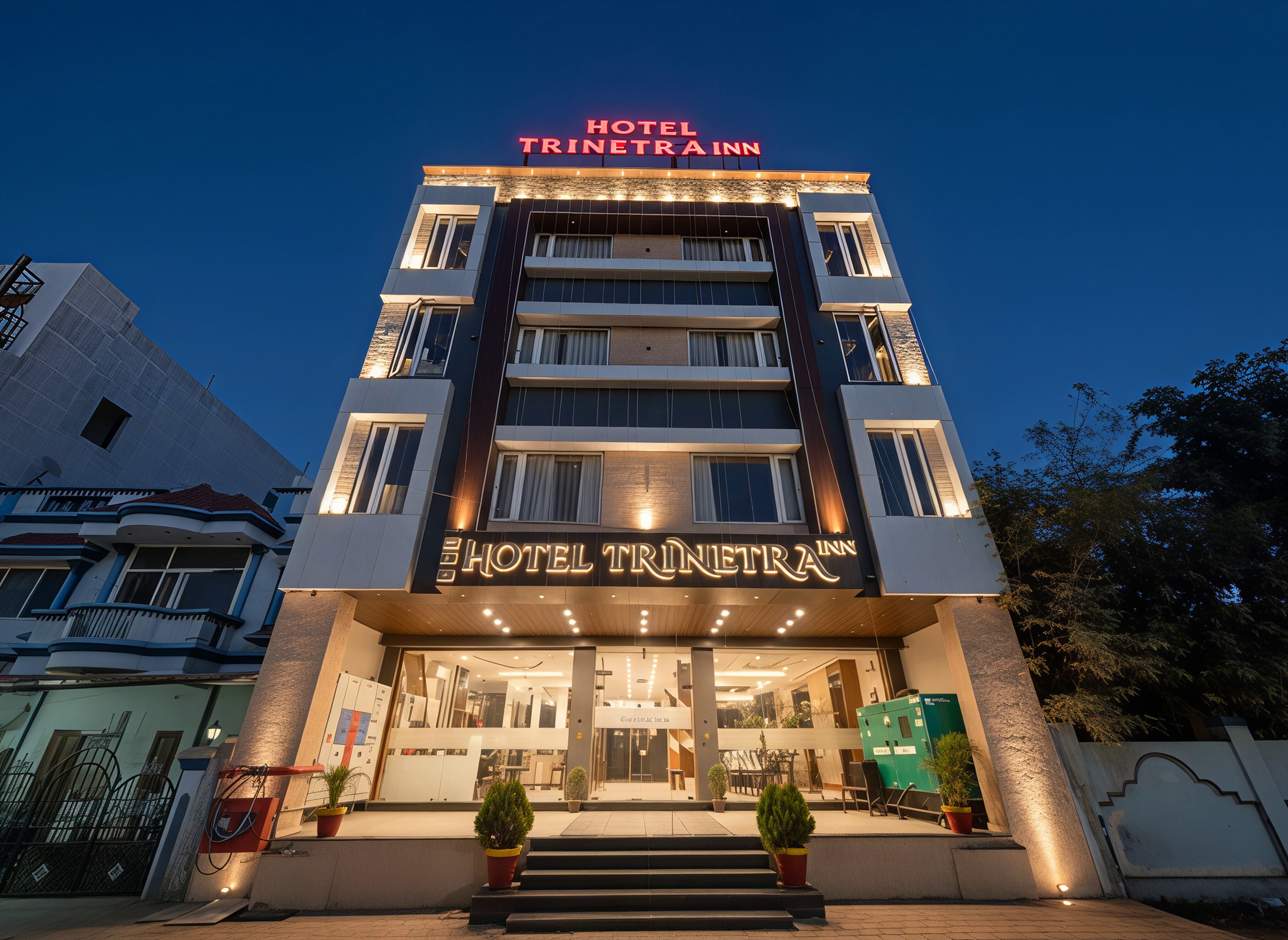 Hotel Trinetra Inn