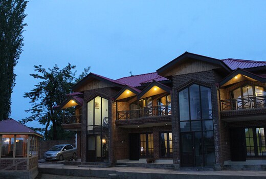 The Cedrus Resort.