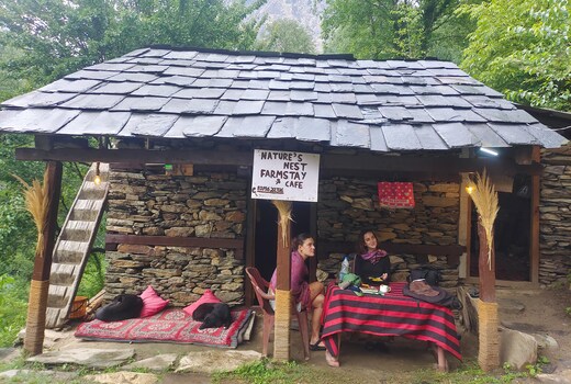 Nature's Nest Farmstay and Cafe