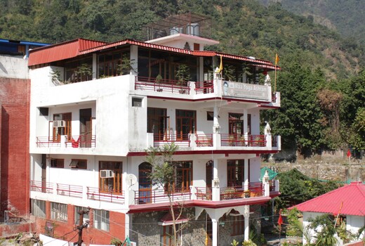 MAA YOGA ASHRAM