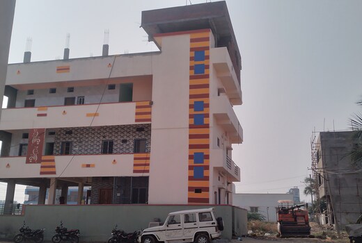 SRLN HOME STAY