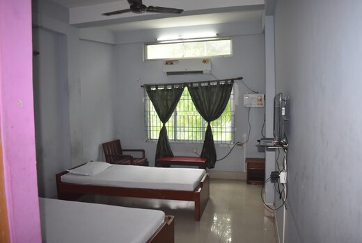 Hotel Bluemoon,Golaghat