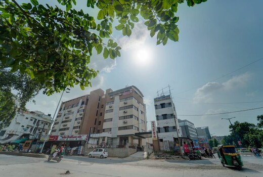 Raajpath Qbode Hotels