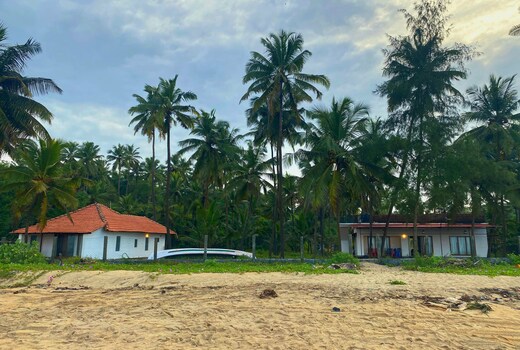 Vitamin Sea Shiriya Beach House