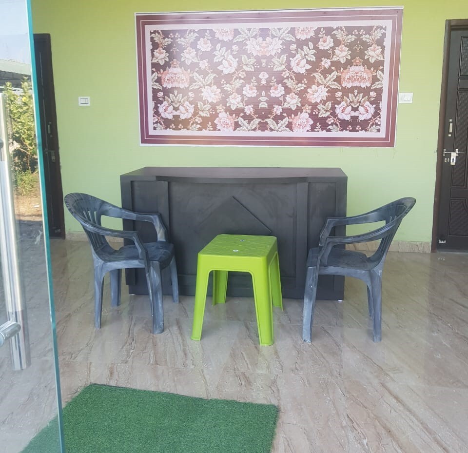 CITIZEN HOUSE HOTEL