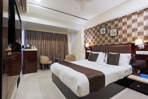 Hotel Laaiba Residency
