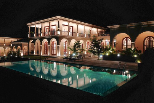 LohonoStays Villa Sacri Borod Hill 9-3 Bedroom