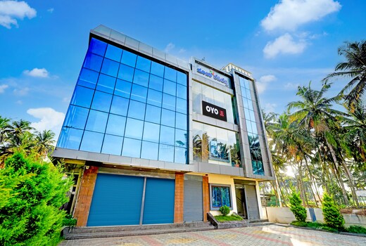 Hotel O Pooja residency