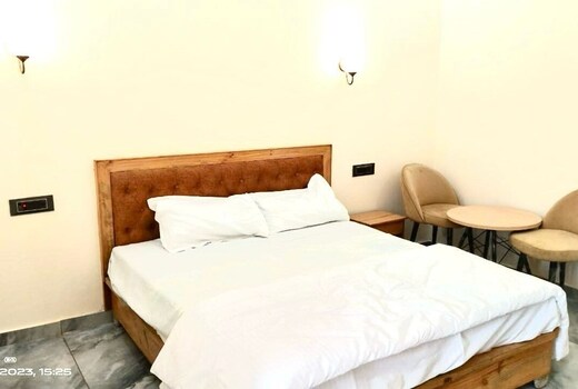 Hotel O Preet Hotel & Restaurant
