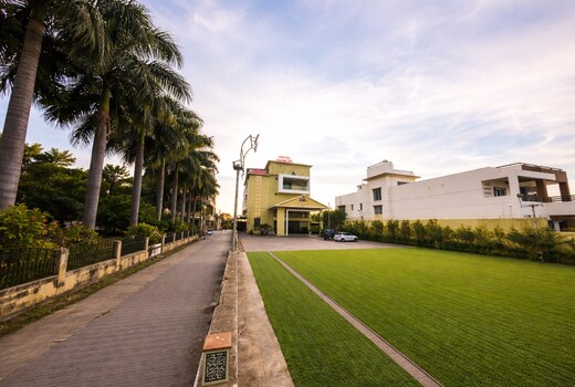 Hotel Shiv Palace