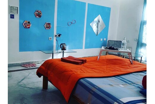 Kygo Hostels