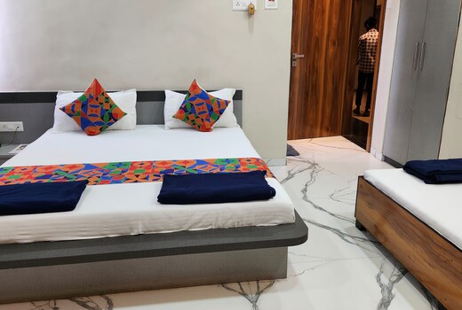 HOTEL PRIYA
