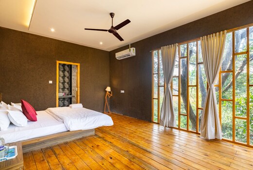 Pinewood 6BHK, Pawna