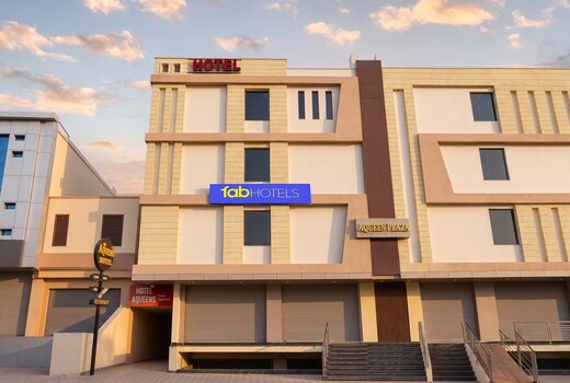 FabHotel Aqueens Plaza - Near Jawahar Circle, Patrika Gate