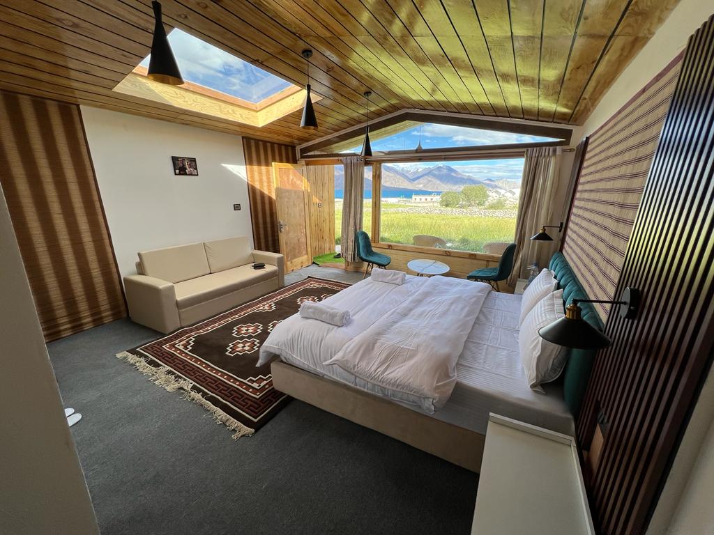Misty Hills Cabins, Pangong