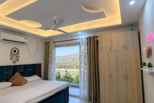 Tusker's Ganga View Retreat Luxurious 2 BHK