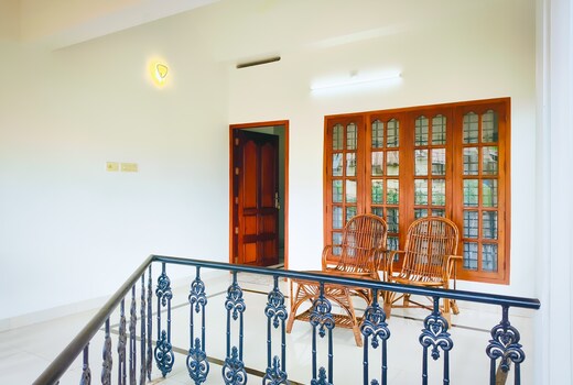 Aromal homestay (AC room)