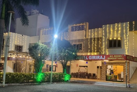 Hotel Giriraj